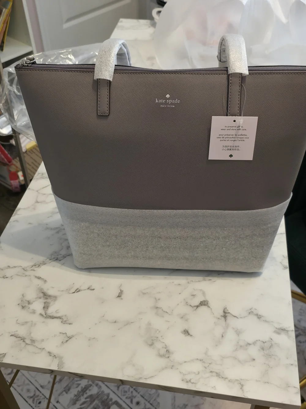 kate spade Two-Tone Gray Tote PENNY CITYSCAPE